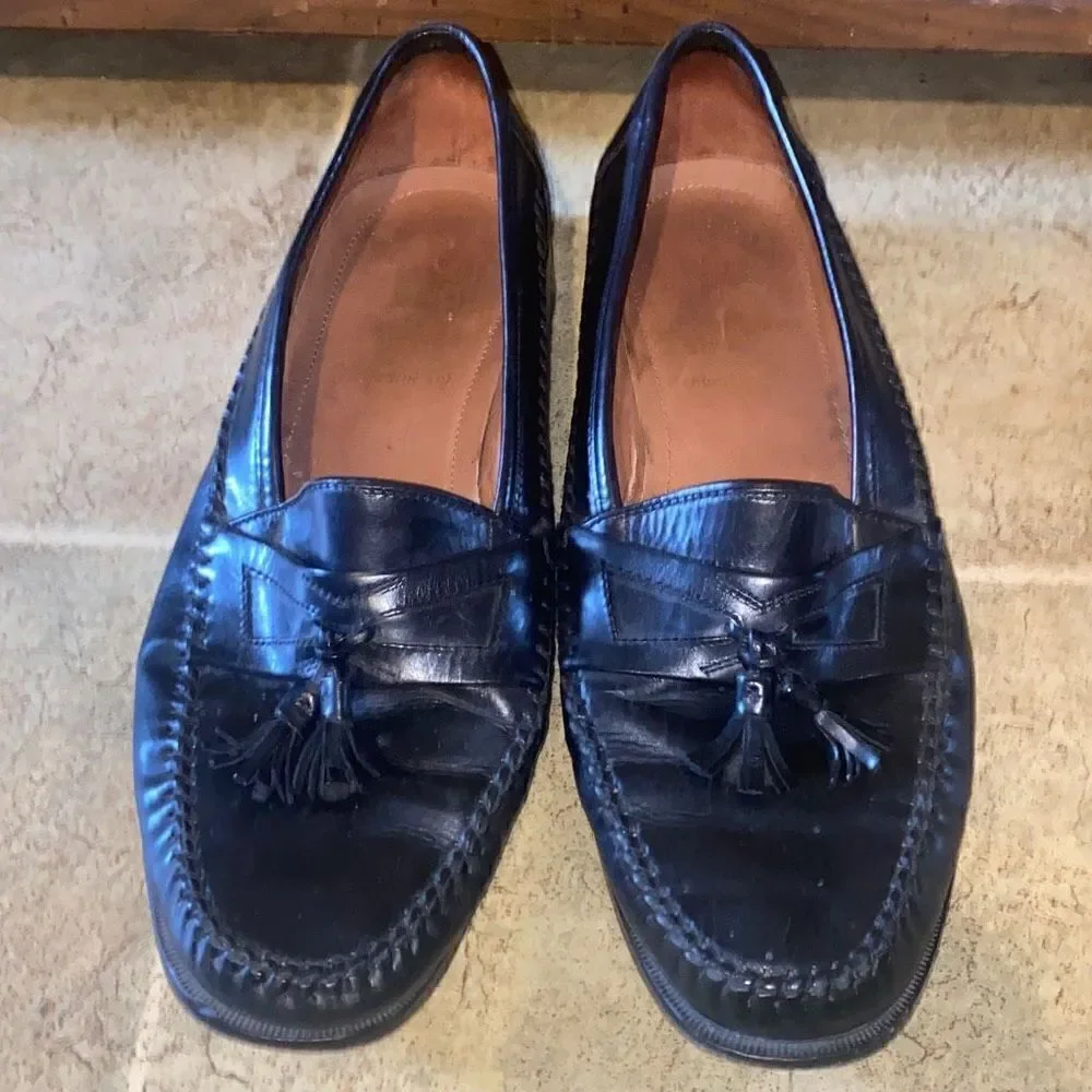Allen Edmonds Rosario Black Leather Loafer shoes  w/ Tassles sz 10.5 B